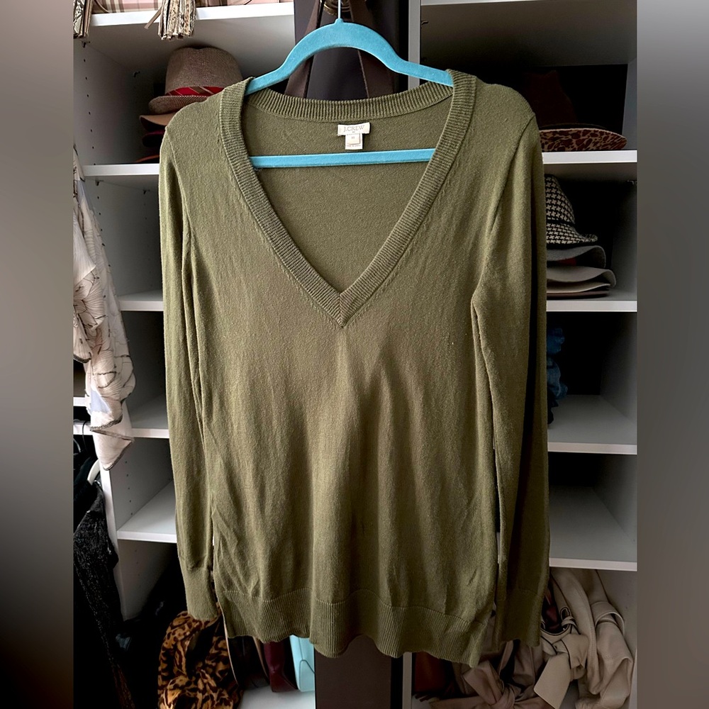 Light weight J crew tunic sweater.